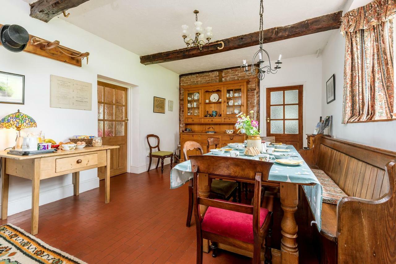 Kidwelly Farmhouse B&B Extérieur photo
